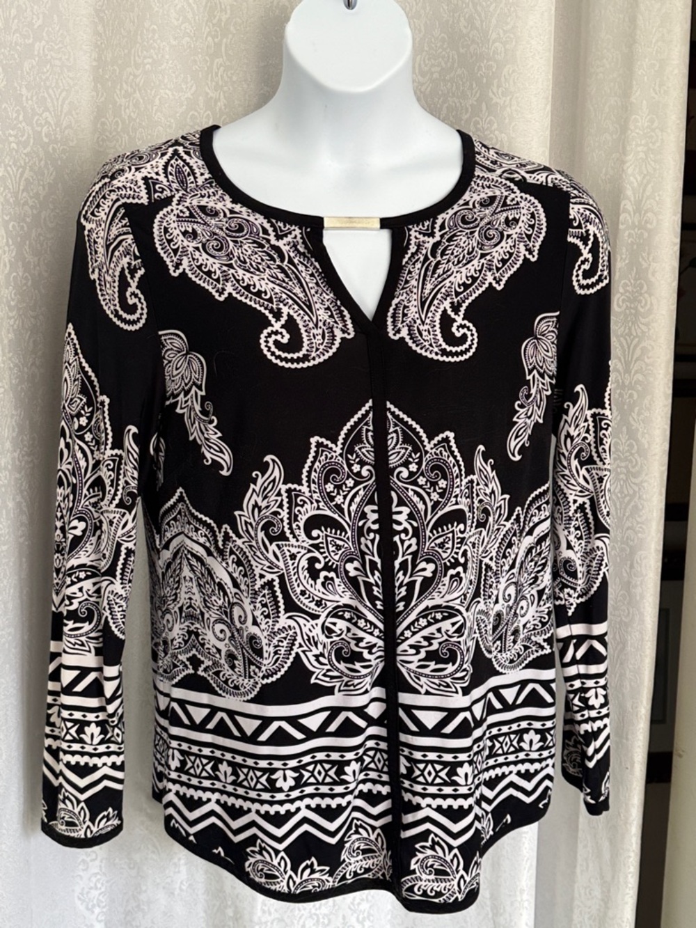 INC International Concepts Black and White Paisley Keyhole Top